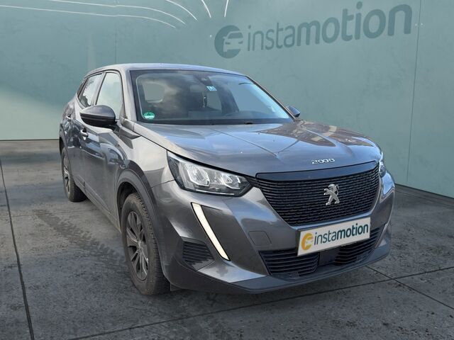 Grau Gebraucht 2020 Peugeot 2008 Active SUV | 18.840 € - Bild 1/2