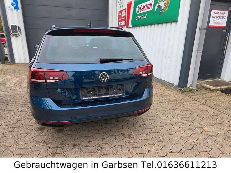 Gebraucht VW Passat Business 150 PS (110 kW) 2024 Blau Kombi