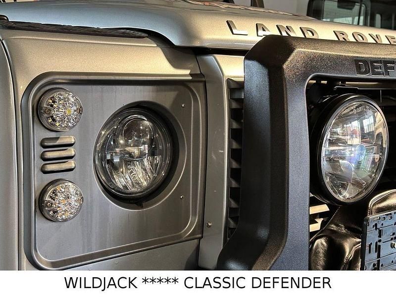 Gebraucht Land Rover Defender 122 PS (89 kW) 2012 Silber SUV
