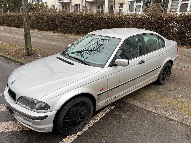 Gebraucht BMW 320 150 PS (110 kW) 1998 Silber Limousine