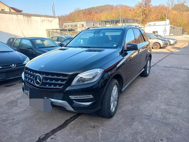 Gebraucht Mercedes ML350 305 PS (224 kW) 2014 Schwarz SUV