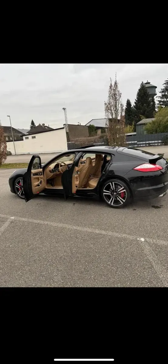 Usata Porsche Panamera Turbo 500 CV (367 kW) 2012 Nero Berlina
