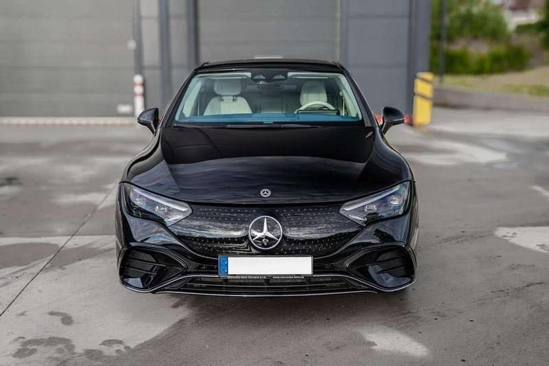 Schwarz Gebraucht 2022 Mercedes EQE350 Edition 1 Limousine | 45.000 € (Guter Preis) - Bild 1/4