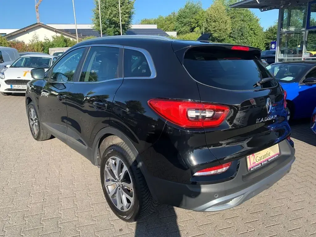 Gebraucht Renault Kadjar Intens 158 PS (116 kW) 2021 Schwarz SUV