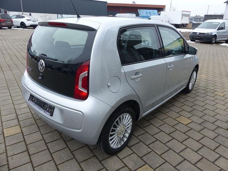 Gebraucht VW up! high up! 68 PS (50 kW) 2013 Silber Kleinwagen
