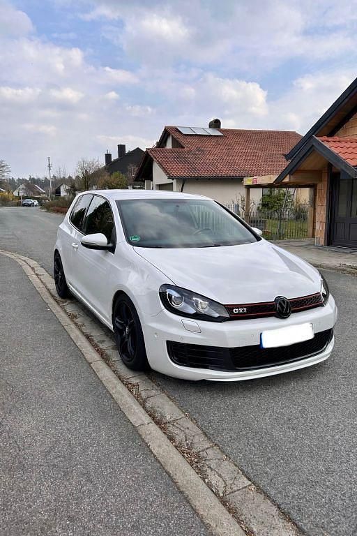 Gebraucht VW Golf VII GTI 211 PS (155 kW) 2012 Weiß Limousine