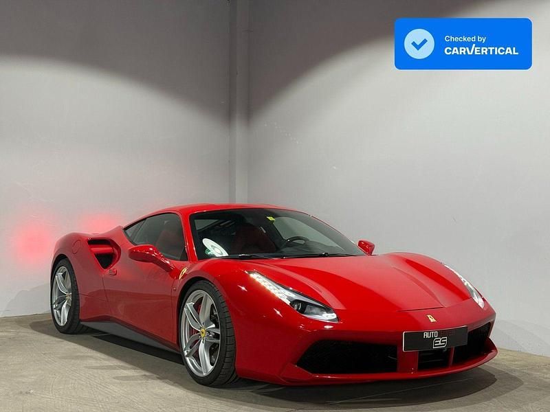 Rot Gebraucht 2016 Ferrari 488 Coupé | 227.990 € - Bild 1/4