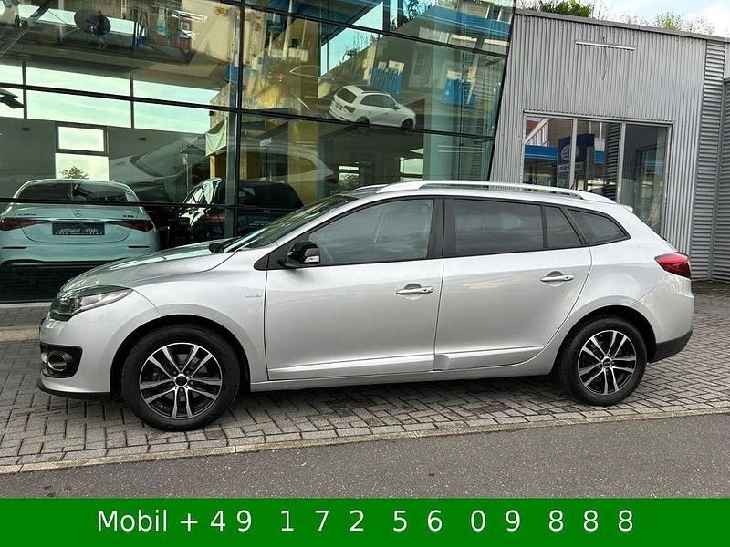 Grau Gebraucht 2015 Renault Mégane III LIMITED Limousine | 5.499 € (Fairer Preis) - Bild 1/4