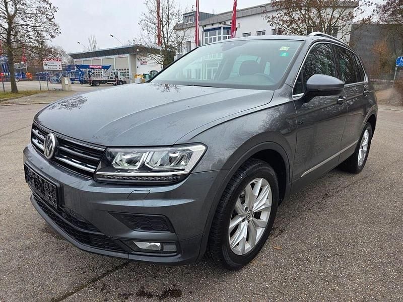 Grau Gebraucht 2018 VW Tiguan Join SUV | 16.990 € (Fairer Preis) - Bild 1/4