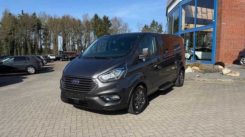Gebraucht Ford Tourneo Titanium 131 PS (96 kW) 2021 Grau Van / Kleinbus