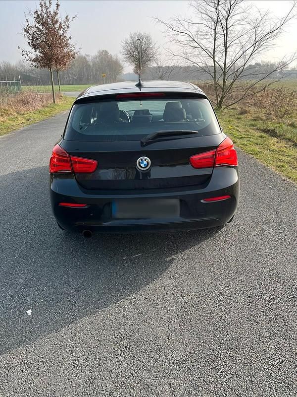 Gebraucht BMW 116 109 PS (80 kW) 2016 Schwarz Kleinwagen