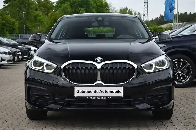 Gebraucht BMW 118 Advantage 140 PS (102 kW) 2024 Schwarz uni Kleinwagen