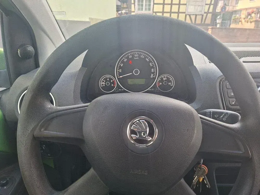 Gebraucht Skoda Citigo Ambition 75 PS (55 kW) 2013 Grün Kleinwagen