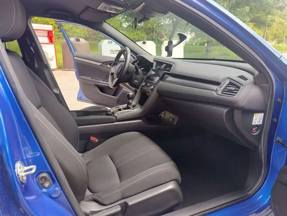 Gebraucht Honda Civic Elegance 129 PS (94 kW) 2017 Blau Limousine