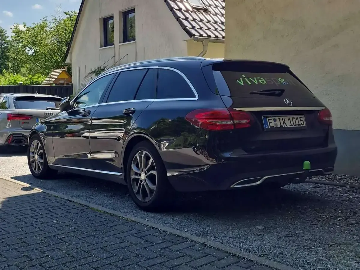 Gebraucht Mercedes C220 170 PS (125 kW) 2014 Schwarz Kombi