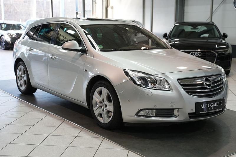 Gebraucht Opel Insignia Innovation 160 PS (117 kW) 2011 Silber Kombi
