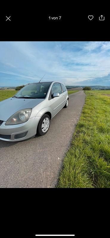 Silber Gebraucht 2007 Ford Fiesta Kleinwagen | 1.799 € (Fairer Preis) - Bild 1/4