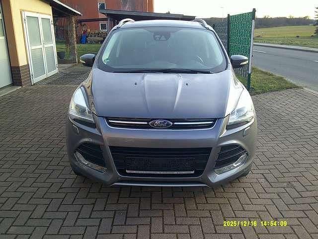 Gebraucht Ford Kuga Titanium 140 PS (102 kW) 2014 Grau SUV
