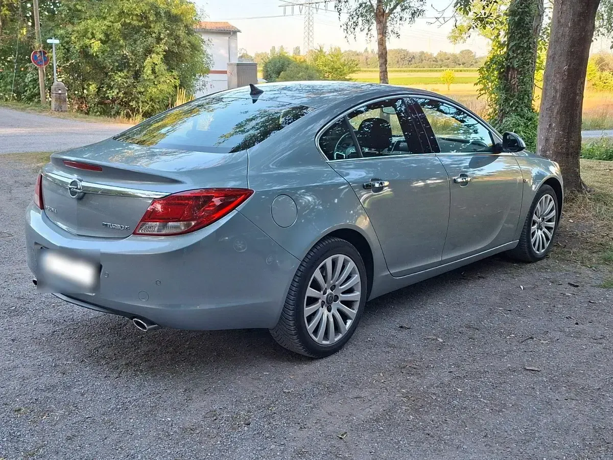 Gebraucht Opel Insignia Innovation 194 PS (142 kW) 2011 Silber Limousine
