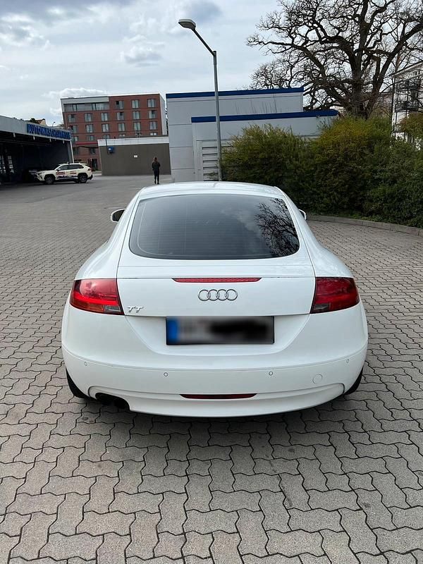 Second-hand Audi TT Design 200 CP (147 kW) 2007 Alb Coupe