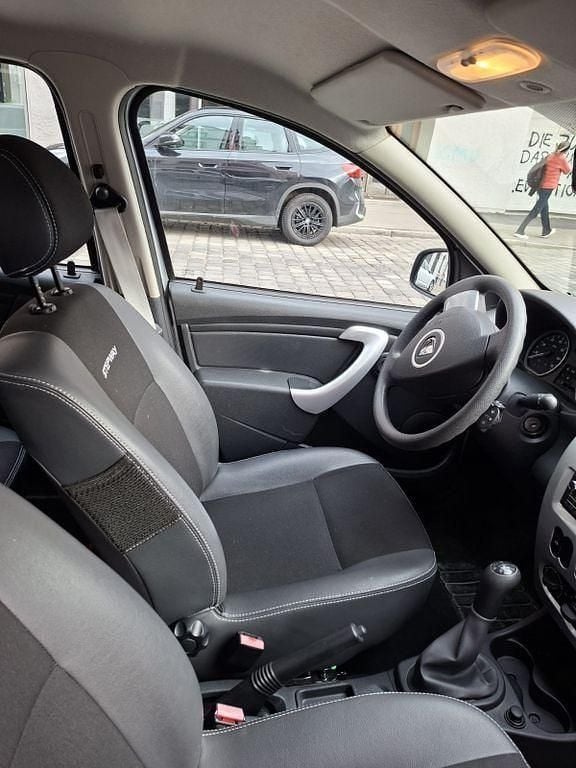 Gebraucht Dacia Sandero Stepway 84 PS (61 kW) 2012 Silber Limousine