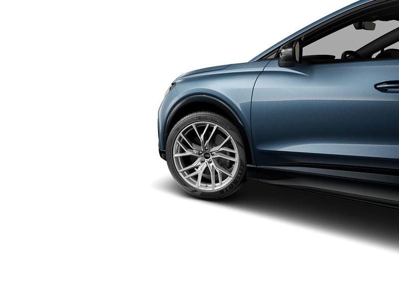 Gebraucht Audi Q4 e-tron S-Line 210 kW (286 PS) 2025 Geysirblau metallic SUV