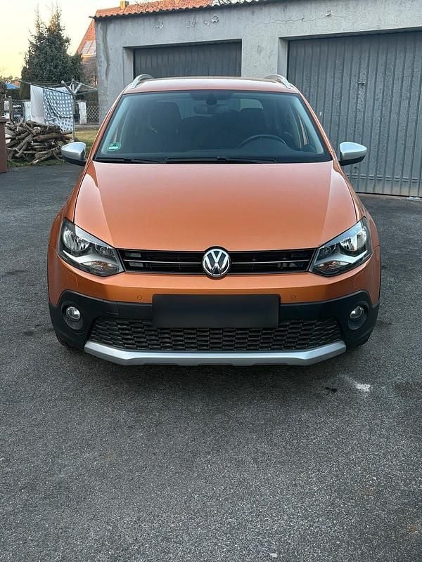 Gebraucht VW Polo Cross 90 PS (66 kW) 2015 Orange Kleinwagen