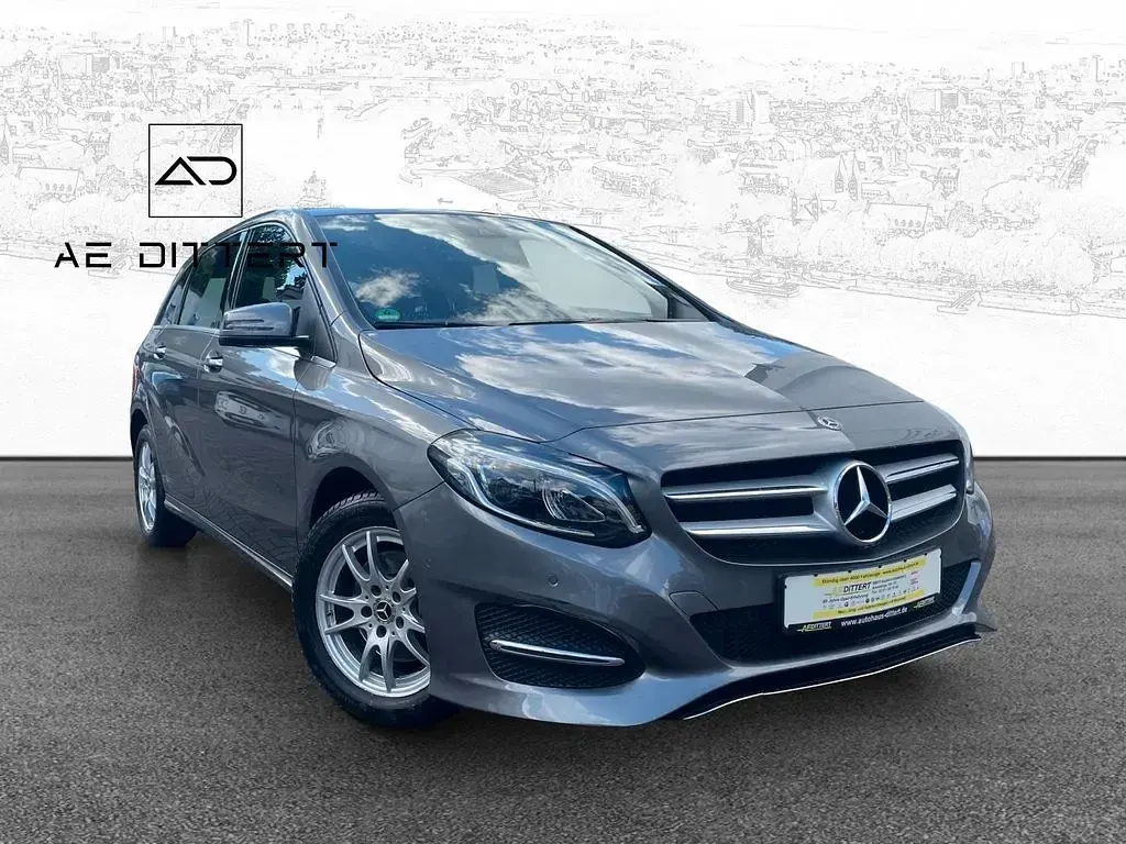 Gebraucht Mercedes B180 122 PS (89 kW) 2017 Grau Kleinwagen