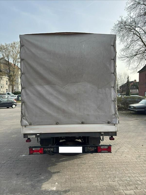 Gebraucht Iveco Daily 180 PS (132 kW) 2008 Weiß Van