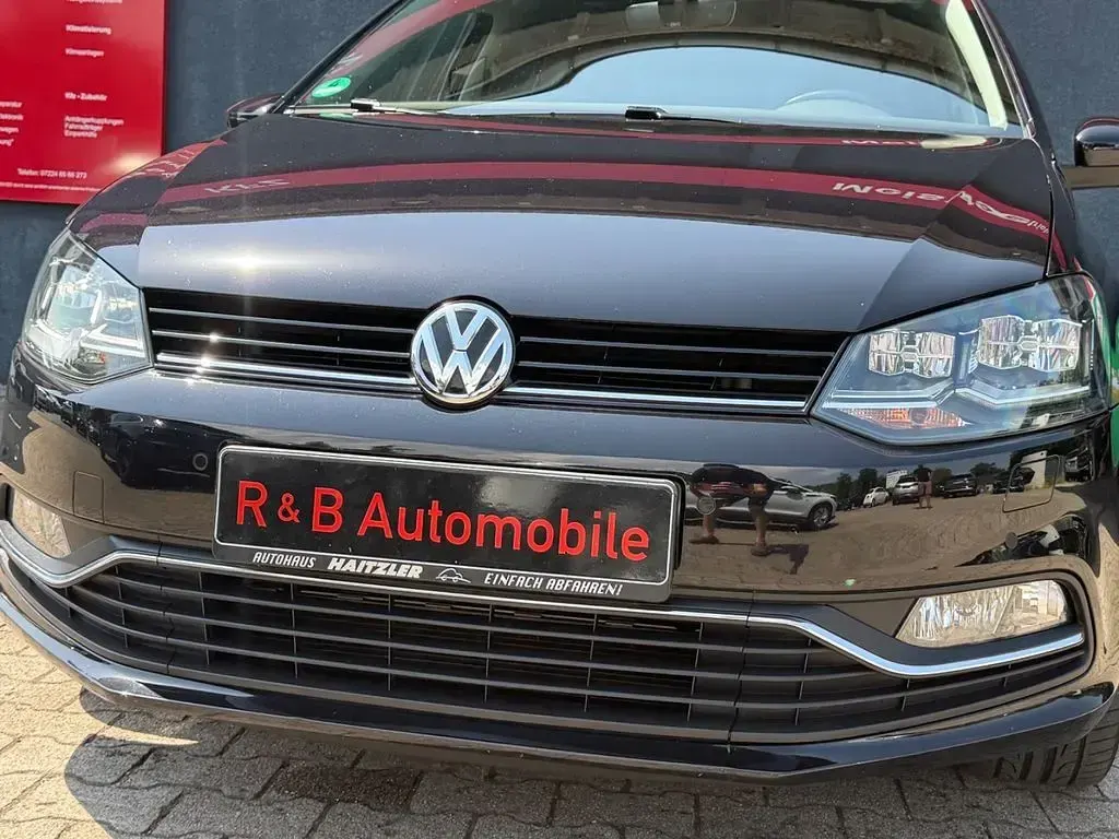 Gebraucht VW Polo LOUNGE 90 PS (66 kW) 2015 Schwarz Limousine