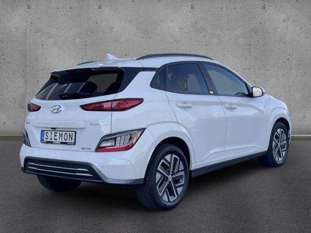 Gebraucht Hyundai Kona Trend 150 kW (204 PS) 2021 Weiss SUV
