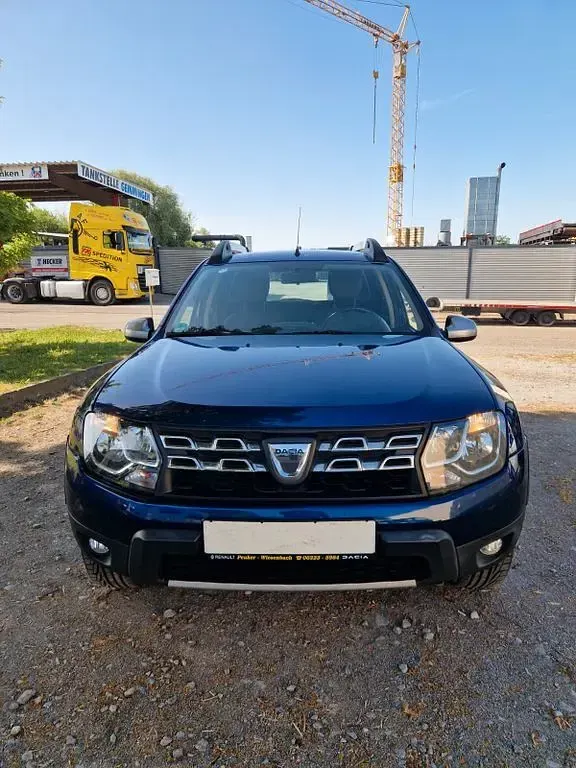 Używany Dacia Duster Prestige 114 KM (83 kW) 2016 Niebieski SUV
