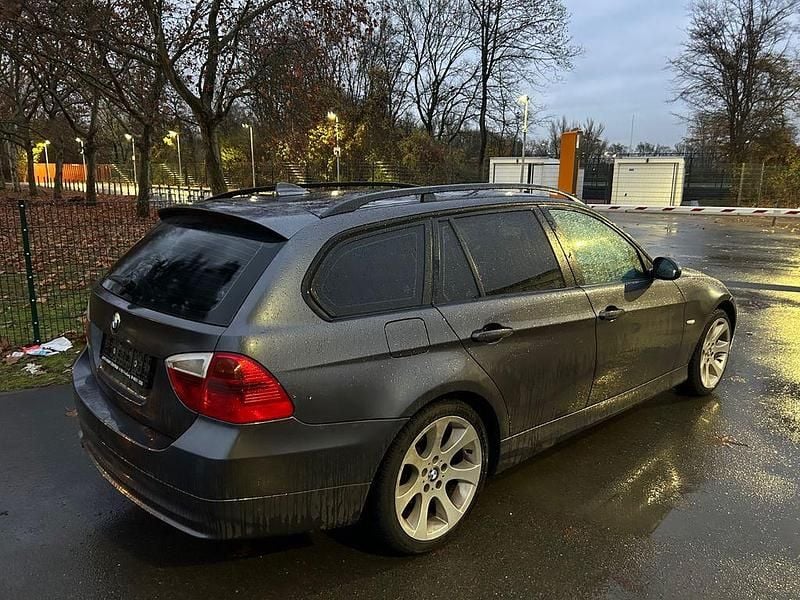 Gebraucht BMW 320 Advantage 177 PS (130 kW) 2008 Kombi