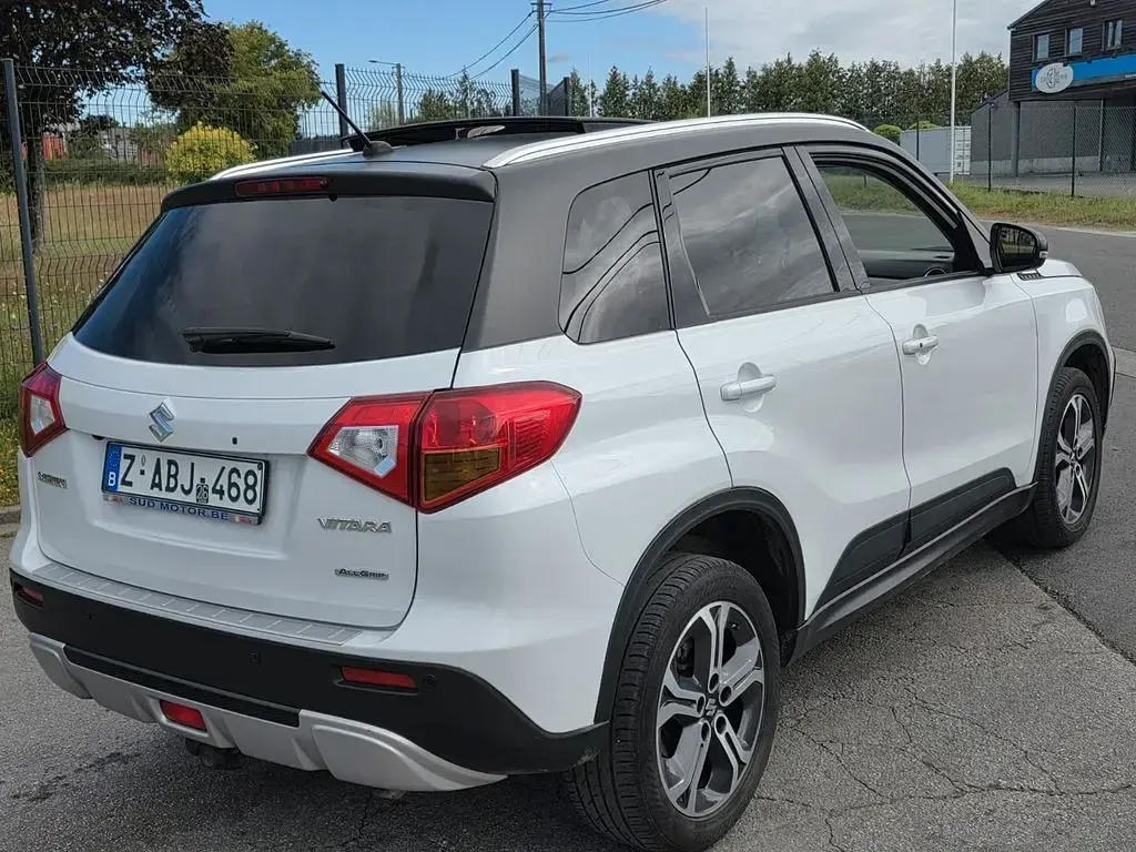 Gebraucht Suzuki Vitara 120 PS (88 kW) 2016 Weiß SUV