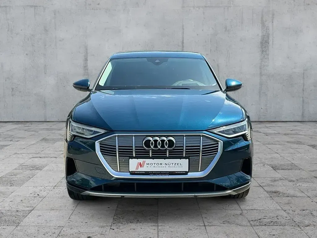 Gebraucht Audi e-tron Advanced Plus 300 kW (408 PS) 2022 Blau SUV