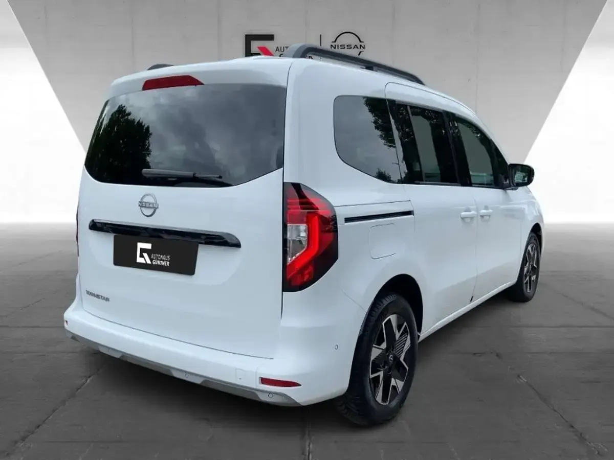 Gebraucht Nissan Townstar Tekna 131 PS (96 kW) 2025 Mineral white (s) Kombi