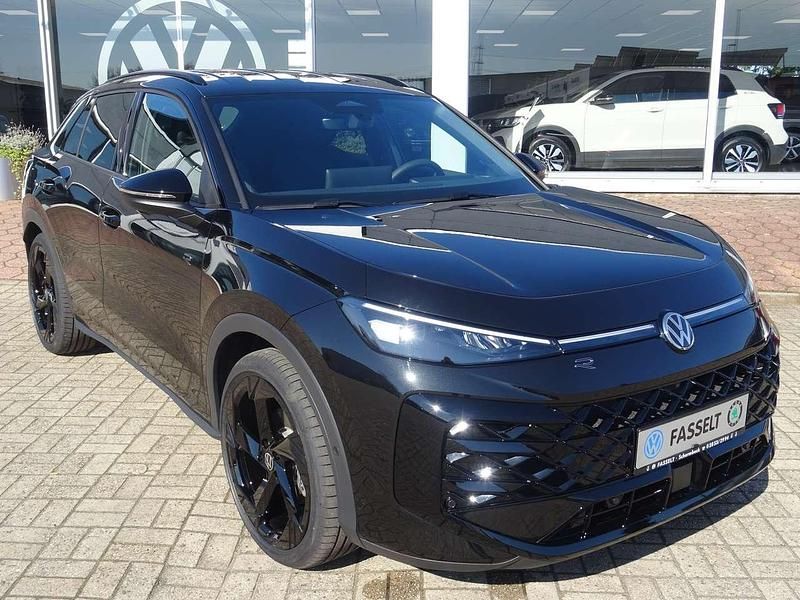 Neu VW T-Roc Style 150 PS (110 kW) 2026 Grenadillschwarz metallic SUV