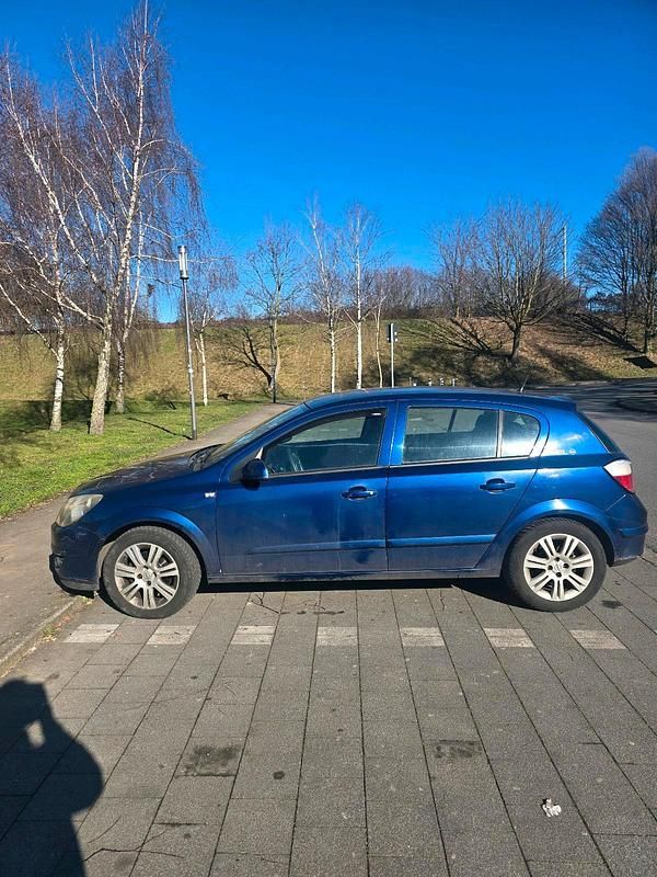 Gebraucht Opel Astra 109 PS (80 kW) 2005 Andere farben Kleinwagen