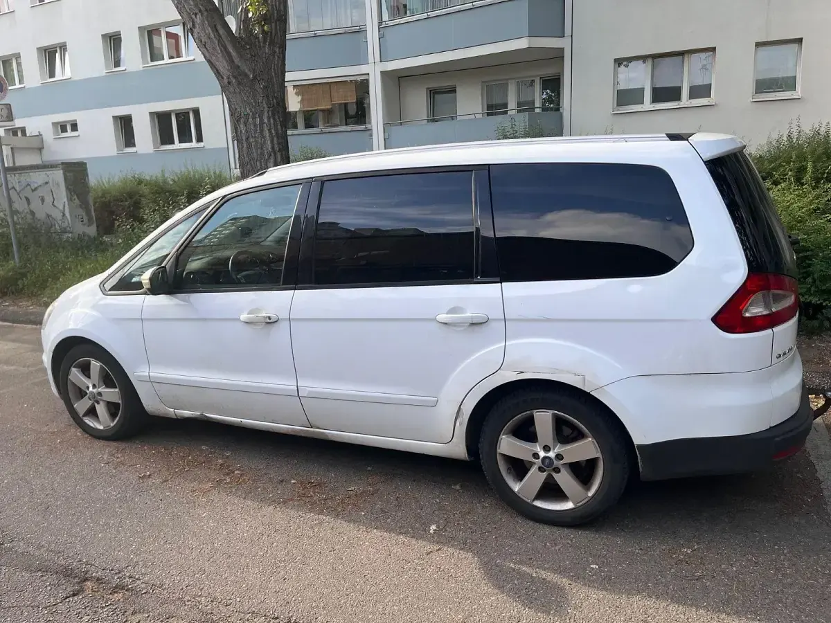 Gebraucht Ford Galaxy Titanium 140 PS (102 kW) 2010 Weiß Van / Kleinbus