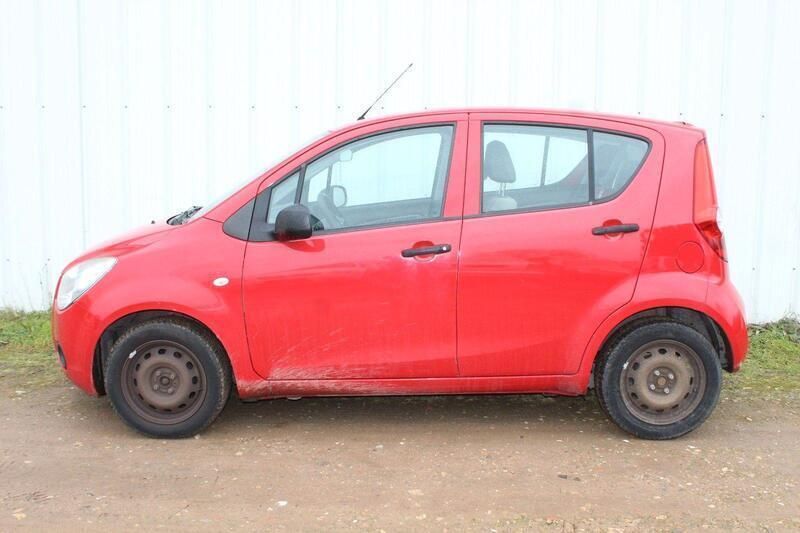 Gebraucht Opel Agila 68 PS (50 kW) 2011 Rot Kleinwagen