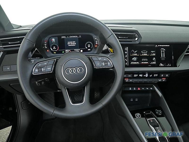 Gebraucht Audi A3 Ambiente 150 PS (110 kW) 2025 Brillantschwarz Limousine
