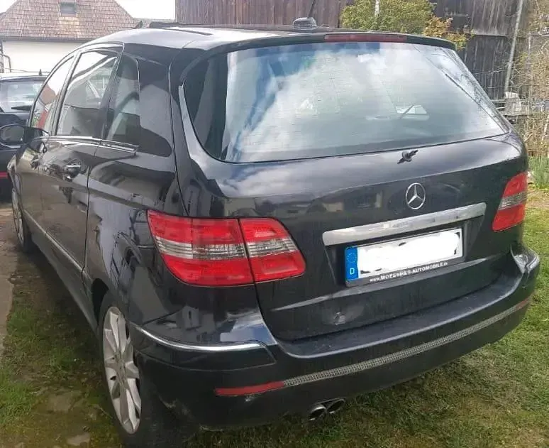 Gebraucht Mercedes B200 140 PS (102 kW) 2006 Schwarz Van / Kleinbus