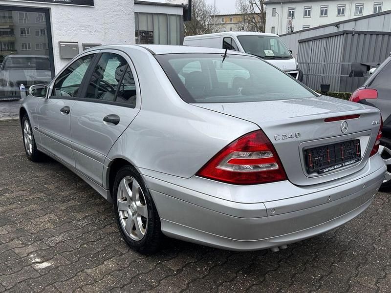 Gebraucht Mercedes C240 Classic 170 PS (125 kW) 2004 Silber Limousine
