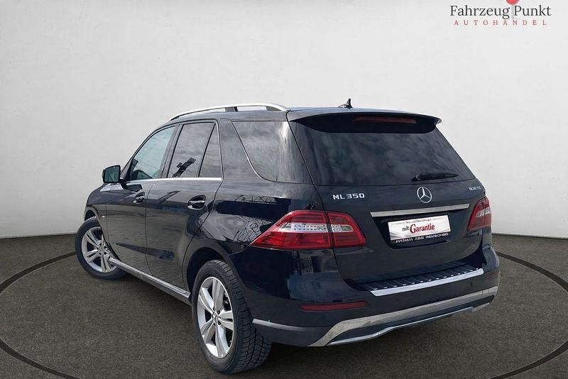 Gebraucht Mercedes ML350 258 PS (189 kW) 2012 Schwarz SUV