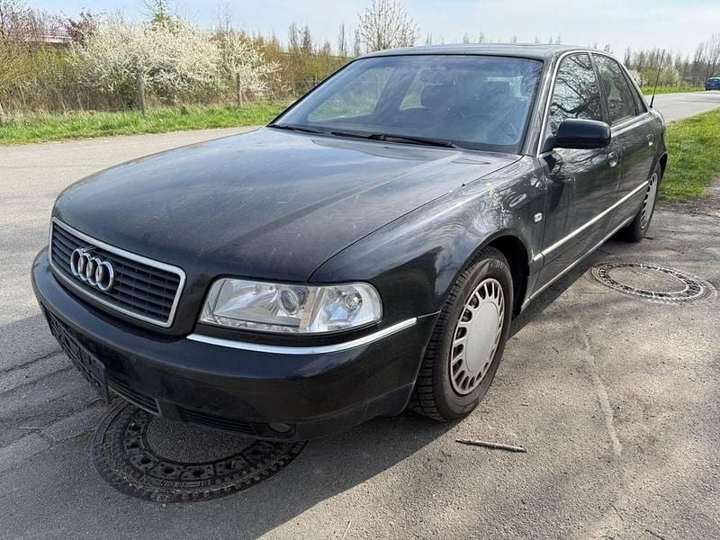 Gebraucht Audi A8 260 PS (191 kW) 2002 Schwarz Limousine
