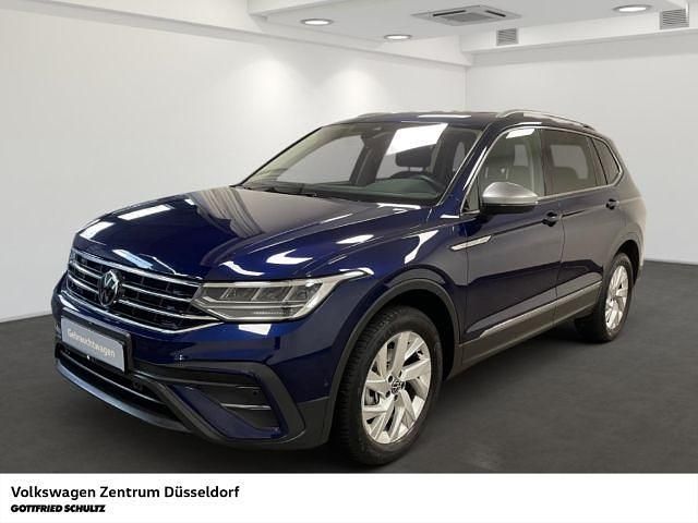Blau Gebraucht 2022 VW Tiguan Allspace Life SUV | 29.990 € (Fairer Preis) - Bild 1/4