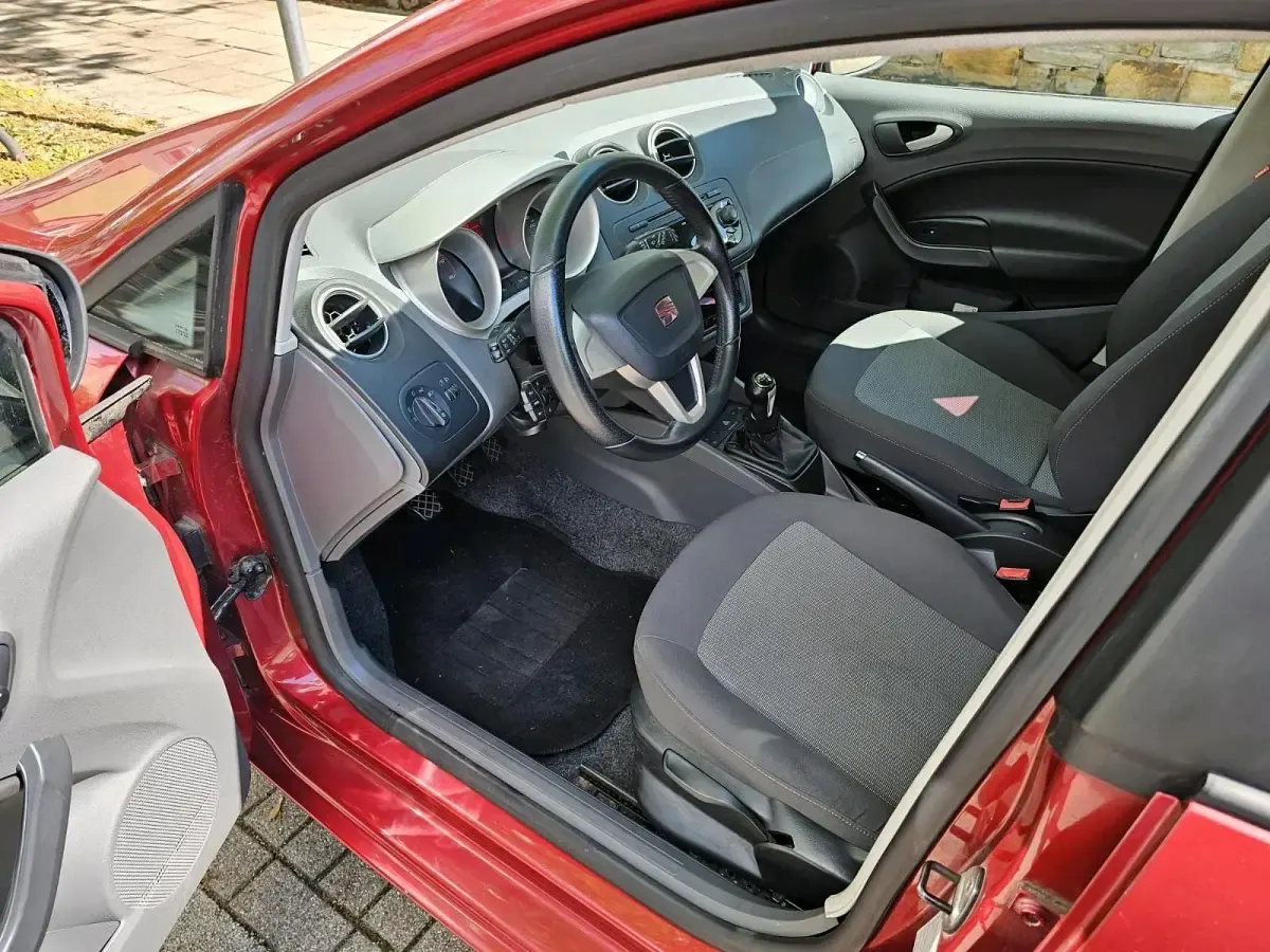 Gebraucht Seat Ibiza ST 86 PS (63 kW) 2011 Rot Kombi