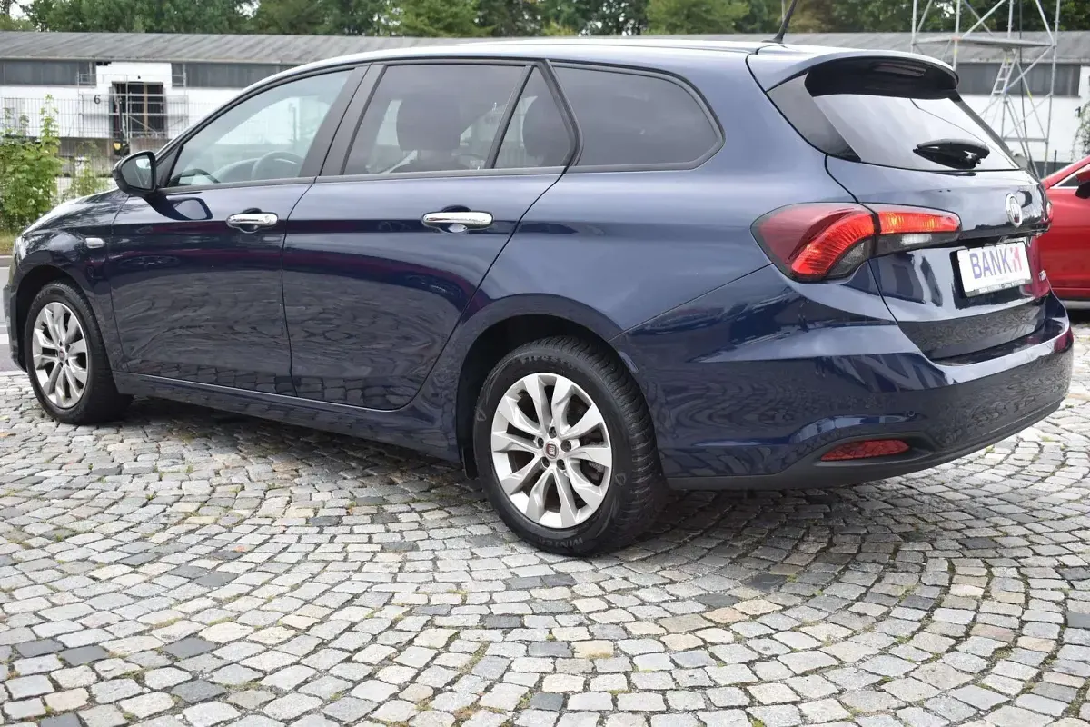 Gebraucht Fiat Tipo Pop 120 PS (88 kW) 2021 Blau Kombi