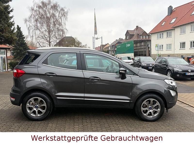 Gebraucht Ford Ecosport Titanium 125 PS (91 kW) 2019 Grau SUV
