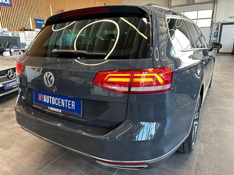 Gebraucht VW Passat GTE 156 PS (114 kW) 2018 Grau Kombi